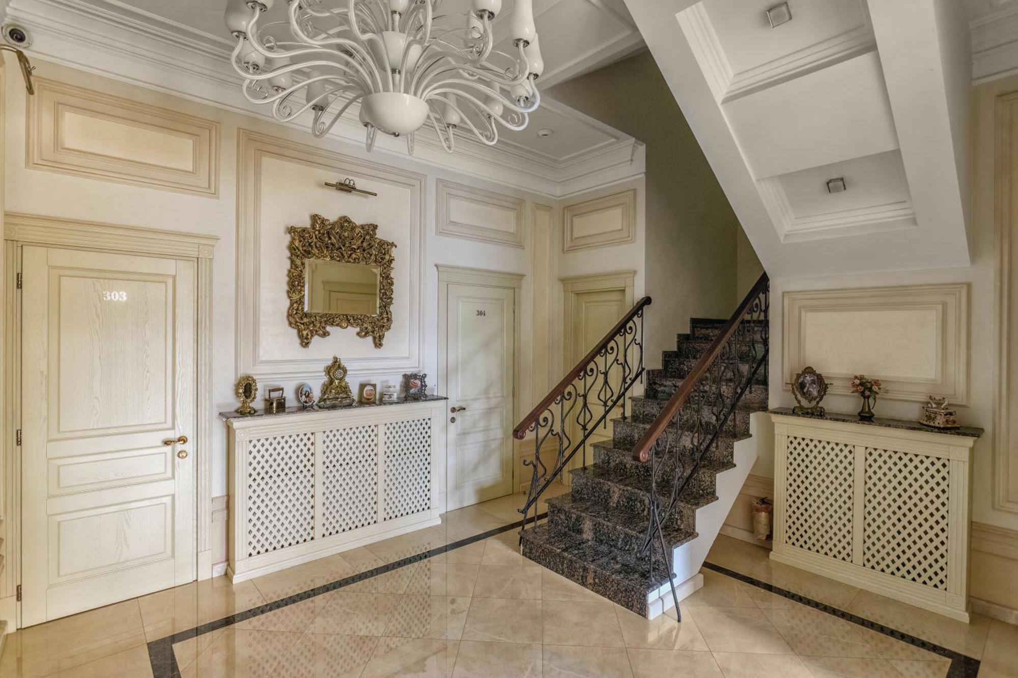 Vintage Art Hotel Odesa Exterior photo