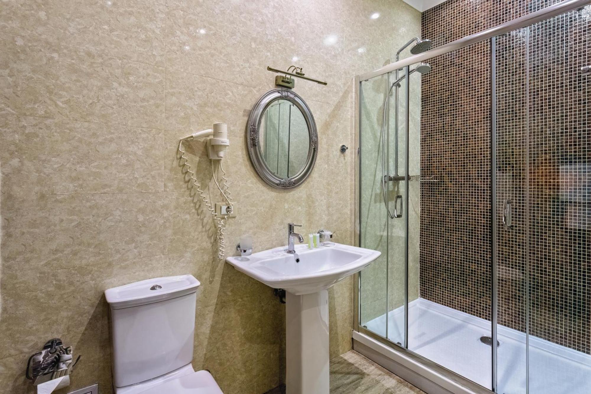 Vintage Art Hotel Odesa Exterior photo
